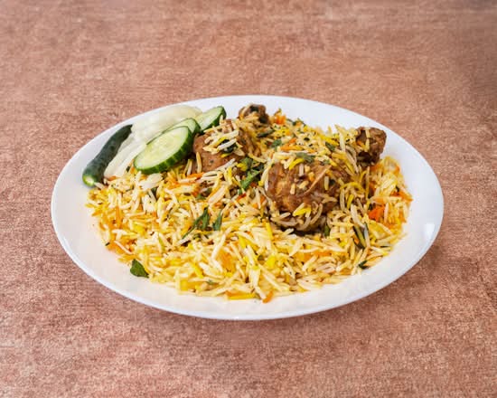 Fragrant chicken biryani with spices